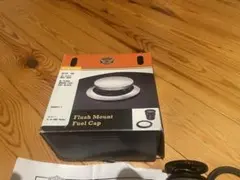 美品　ハーレー純正　フラッシュマウント・フュエルキャップ・グロスブラックのサムネイル