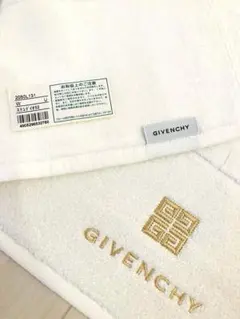 大判 GIVENCHY ジバンシィ 白地格子状デザインバスタオル 新品未使用品のサムネイル