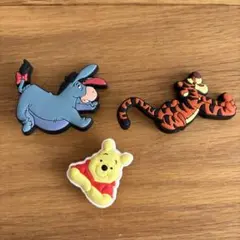 Crocs クロックス シビッツ　くまのプーさん