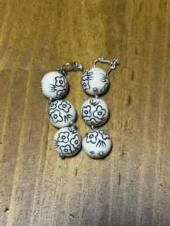 ハンドメイド　イヤリング　ビーズ