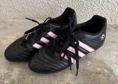 adidas サッカーシューズ ブラック/ピンク
