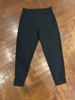 【新品未使用】ユニクロ　ウルトラストレッチアクティブジョガーパンツ　Mサイズ