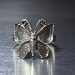 ヴィンテージ　デザイン　リング　シルバー　15号 チョウ