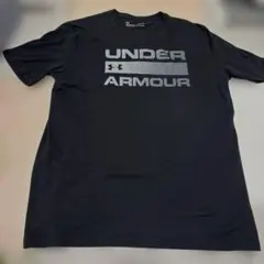 アンダーアーマー　Tシャツ