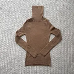ユニクロ　メリノリブタートルネックセーター S キャメル