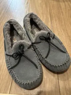 UGG グレー モカシン