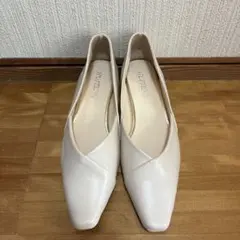 HUITENG ベージュ ポインテッドトゥ パンプス