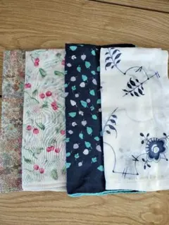 ROYAL COPENHAGENなどハンカチ4枚セット