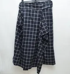 i.s. ISSEY MIYAKE チェック柄 サロペットスカート 2026年最新】ISSEY MIYAKE 柄：チェック レディース ロングスカート