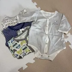 長袖　前開き　ロンパース 70cm