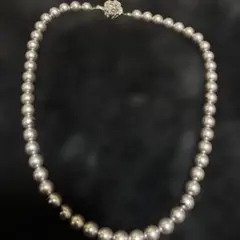 グレーパール ネックレス 花型クラスプ - メルカリ