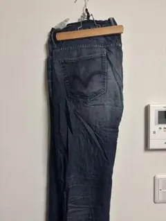 Levi's ダークブルーデニム 569