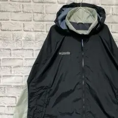 コロンビア　マウンテンパーカー　ブラックXL ロゴ刺繍アウトドア0204