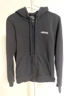 adidas ブラック フルジップパーカー
