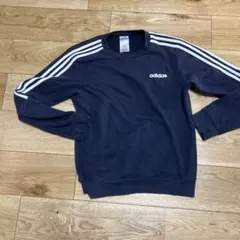 adidasトレーナー
