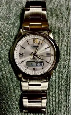 カシオ　ウェーブセプター　メンズ　超美品 ５１６１　M６３０　ホワイト