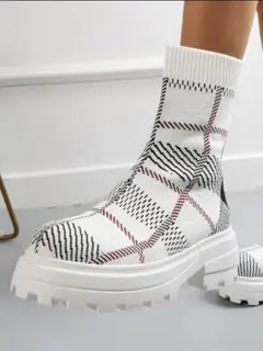 ストライプパターンブーツソックス