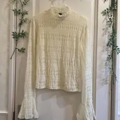 Dazy アイボリー フリル袖 トップス XL