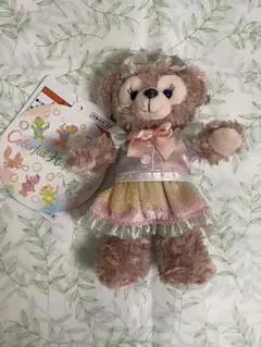 ディズニー　カラフルハピネス　シェリーメイ　ぬいぐるみバッジ　ぬいぐるみ