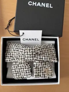 正規品　CHANEL ツイード リボン バレッタ ヘアアクセサリーのサムネイル