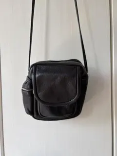 aeta レザー ショルダーバッグ ブラックのサムネイル