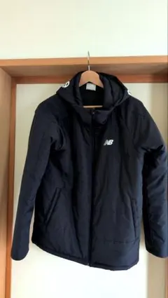New Balance 中綿ジャケット ブラック Lサイズのサムネイル