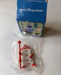 ディズニーランド ミニチュアフィギュアコレクション クイーンオブハート