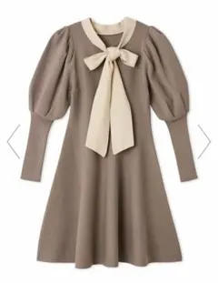 リリーブラウン　ボウタイリボンニットワンピース
