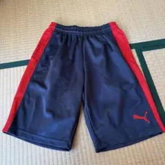 PUMA ハーフパンツ 黒×赤