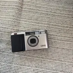 RICOH GR1 フィルムカメラ 本体【ジャンク.動作未確認】 - メルカリ