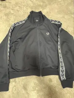 FRED PERRY クロップドジャージ ブラック - メルカリ