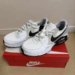 ナイキ　エアマックスエクシー　　26.5cm