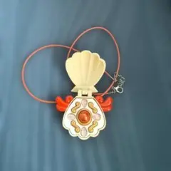 マーメイドメロディー ぴちぴちピッチ風 オレンジ 貝殻 ネックレス 5.5cm