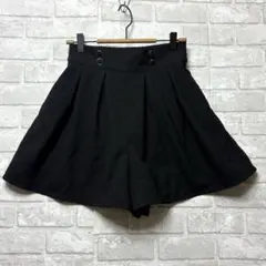 ハニーズ ショートパンツ M ブラック 美品 シンプル キュロット風 脚長効果