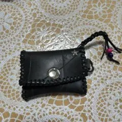 手縫い黒レザーコインケース