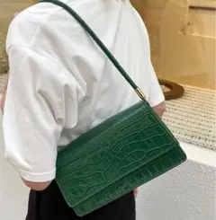 美品✨ショルダーバッグ グリーン 韓国 ZARA NUGU