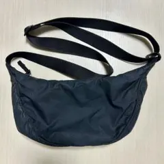 UNIQLO ラウンドミニショルダーバッグ