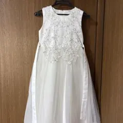 キッズ　140cmホワイト刺繍ドレス