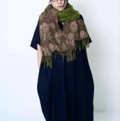 チベット　花柄ストール　　グリーン