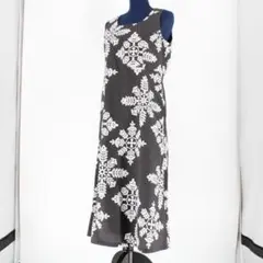 【美品 フラダンス衣装】ブラック ワンピース ドレス 黒 ノースリーブ 袖なし