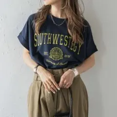 カレッジ刺繍ピグメントスウェットＴシャツ