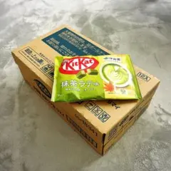 ネスレ キットカット 伊藤園 宇治抹茶使用 抹茶ラテ味 9枚入×12袋のサムネイル