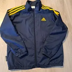 アディダス　130ジャンパー