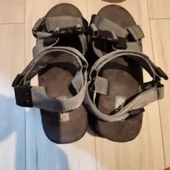 K3&co 厚底スポーツサンダル バックルのサムネイル