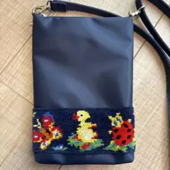 学校フェイラー　スマホショルダー