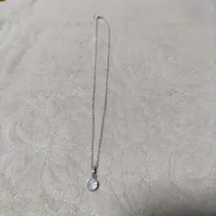 シルバー クリスタルドロップ ネックレス