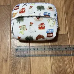 パリ柄 ポーチ 犬 ケーキ エッフェル塔のサムネイル