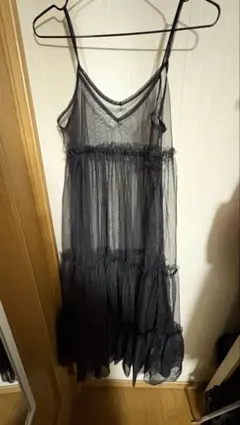 【SHEIN】FRIFUL ブラック キャミワンピース