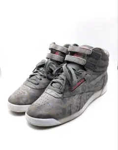 Reebok ヒョウ柄 ハイカットスニーカー