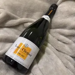 ヴーヴクリコ リッチ 750ml 未開封 シャンパン 箱無し - メルカリ